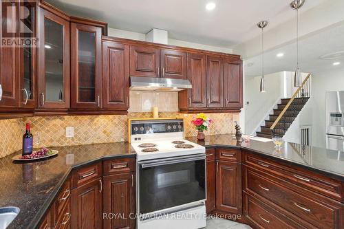 1328 Cawthra Road, Mississauga, ON - Indoor Photo Showing Kitchen