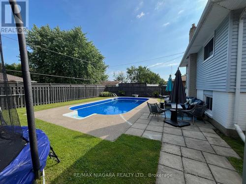 3327 Cattell Drive, Niagara Falls, ON - Outdoor With In Ground Pool