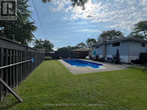 3327 Cattell Drive, Niagara Falls, ON - Outdoor With In Ground Pool With Backyard