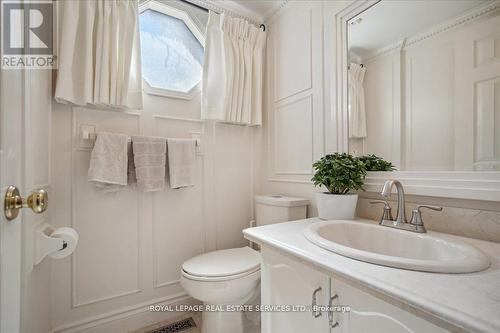 966 Silver Birch Trail, Mississauga, ON - Indoor Photo Showing Bathroom