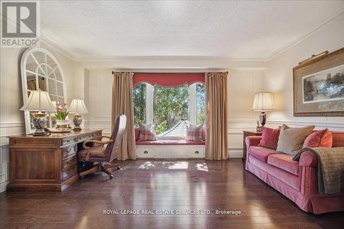 966 Silver Birch Trail, Mississauga, ON - Indoor Photo Showing Living Room