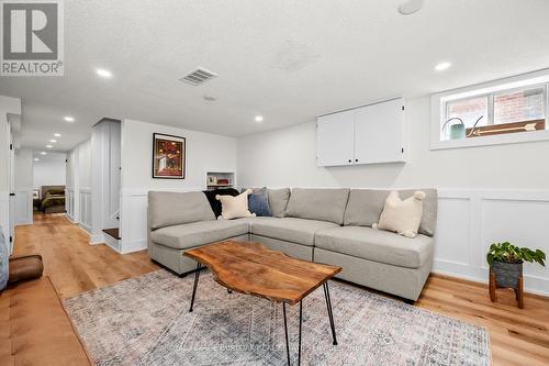 131 Rodgers Road, Hamilton, ON - Indoor Photo Showing Living Room