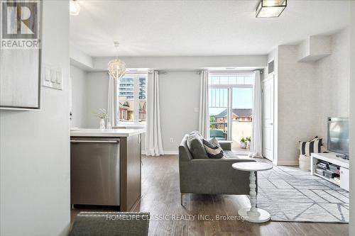 301 - 2339 Sawgrass Drive, Oakville, ON - Indoor Photo Showing Living Room