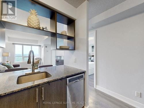 2329 - 2 Eva Road, Toronto, ON - Indoor Photo Showing Kitchen