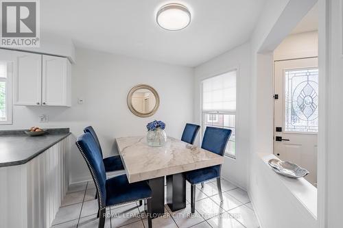 7224 Visor Gate, Mississauga, ON - Indoor Photo Showing Dining Room