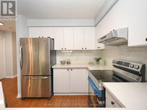 66 - 1240 Westview Terrace, Oakville, ON - Indoor Photo Showing Kitchen With Stainless Steel Kitchen