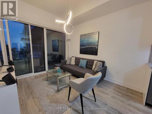 917 - 30 Shore Breeze Drive, Toronto (Mimico), ON - Indoor Photo Showing Living Room