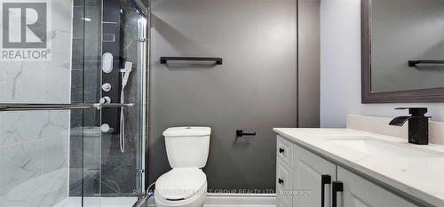 146 Britannia Avenue E, Oshawa (Windfields), ON - Indoor Photo Showing Bathroom