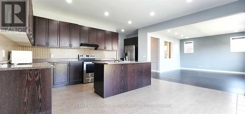 146 Britannia Avenue E, Oshawa (Windfields), ON - Indoor Photo Showing Kitchen