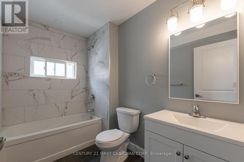 62 Sackville Street, London, ON - Indoor Photo Showing Bathroom