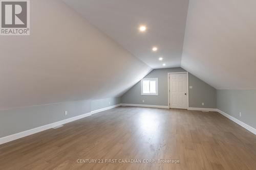 62 Sackville Street, London, ON - Indoor Photo Showing Other Room