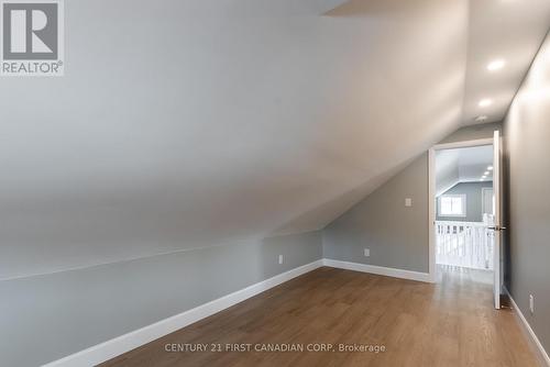 62 Sackville Street, London, ON - Indoor Photo Showing Other Room