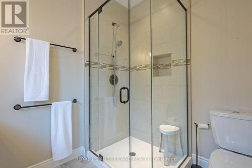 21 St. Andrews Drive, St. Thomas, ON - Indoor Photo Showing Bathroom