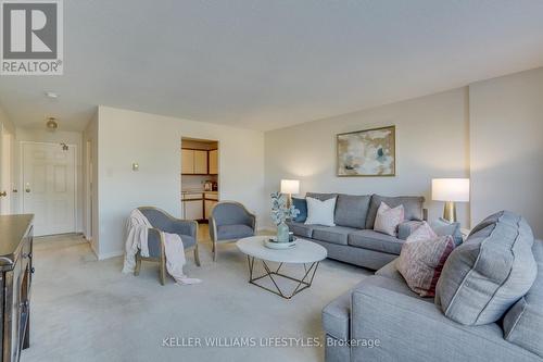 206 - 135 Baseline Road W, London, ON - Indoor Photo Showing Living Room