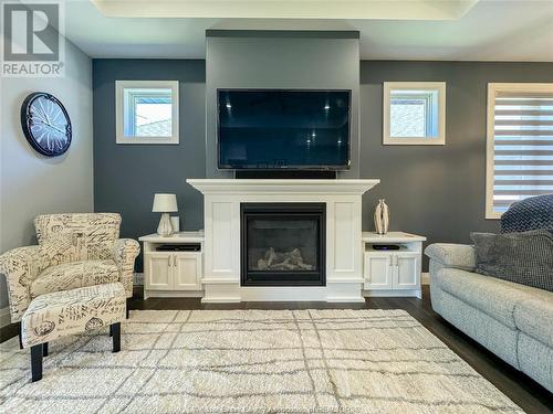 2459 Clearwater, Windsor, ON - Indoor Photo Showing Living Room With Fireplace