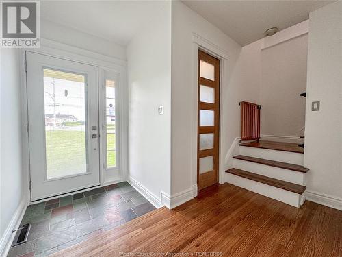 8235 Riverside Drive East, Windsor, ON - Indoor Photo Showing Other Room