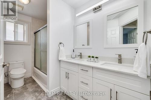 38 Briarose Place, Hamilton, ON - Indoor Photo Showing Bathroom