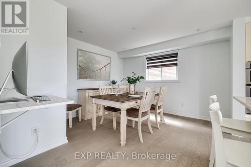 38 Briarose Place, Hamilton, ON - Indoor Photo Showing Dining Room