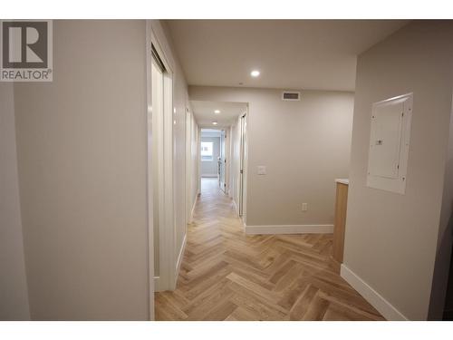 217 Elm Avenue Unit# 109, Penticton, BC - Indoor Photo Showing Other Room