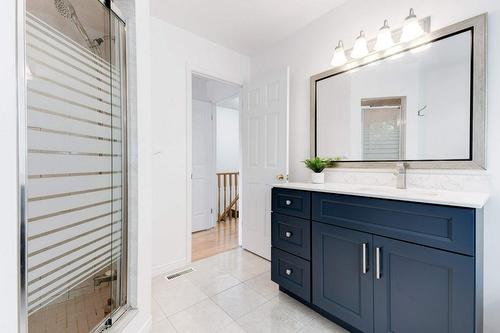 2025 Cleaver Avenue|Unit #25, Burlington, ON - Indoor Photo Showing Bathroom