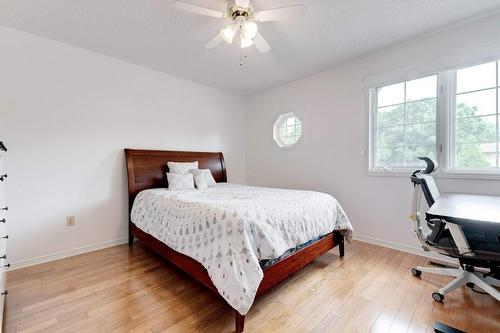 2025 Cleaver Avenue|Unit #25, Burlington, ON - Indoor Photo Showing Bedroom