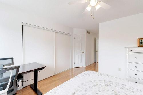 2025 Cleaver Avenue|Unit #25, Burlington, ON - Indoor Photo Showing Bedroom