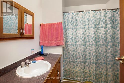 2075 Fish Lake Road, Prince Edward County (Sophiasburgh), ON - Indoor Photo Showing Bathroom