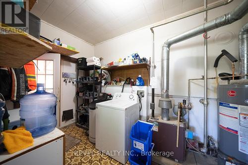 18 Hilda Street, Brantford, ON - Indoor Photo Showing Laundry Room