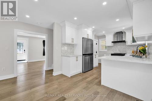 1 Athens Street, Hamilton, ON - Indoor Photo Showing Kitchen With Upgraded Kitchen