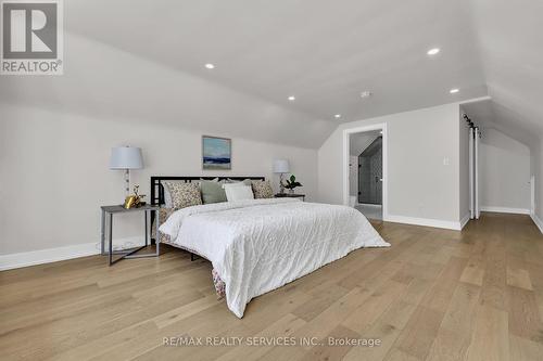 1 Athens Street, Hamilton, ON - Indoor Photo Showing Bedroom