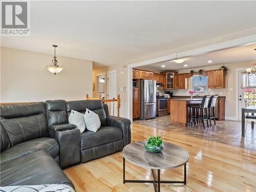 126 Oak Ridge Drive, Moncton, NB - Indoor Photo Showing Living Room