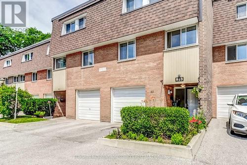 813 - 22 Tandridge Crescent, Toronto, ON - Outdoor