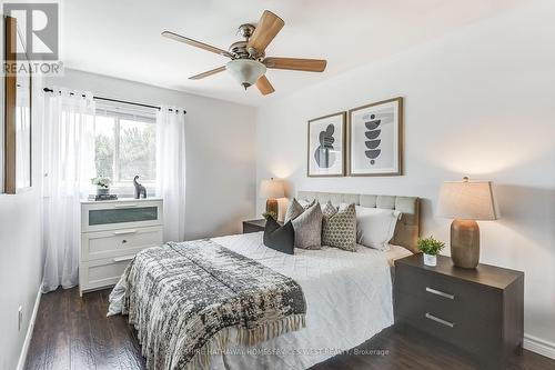 813 - 22 Tandridge Crescent, Toronto, ON - Indoor Photo Showing Bedroom