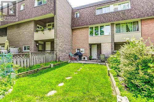 813 - 22 Tandridge Crescent, Toronto, ON - Outdoor With Exterior