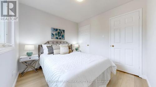 2243 Ridge Landing, Oakville, ON - Indoor Photo Showing Bedroom