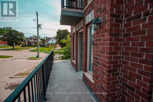 B - 489 East Avenue, Kitchener, ON - Outdoor