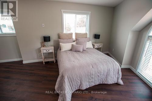 B - 489 East Avenue, Kitchener, ON - Indoor Photo Showing Bedroom