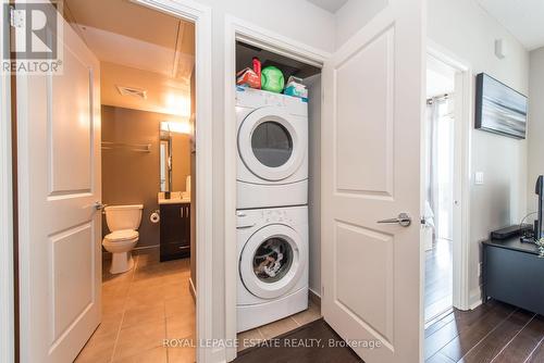 1101 - 1185 The Queensway Avenue, Toronto, ON - Indoor Photo Showing Laundry Room