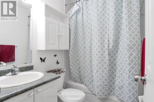 114 - 760 Lawrence Avenue W, Toronto, ON - Indoor Photo Showing Bathroom