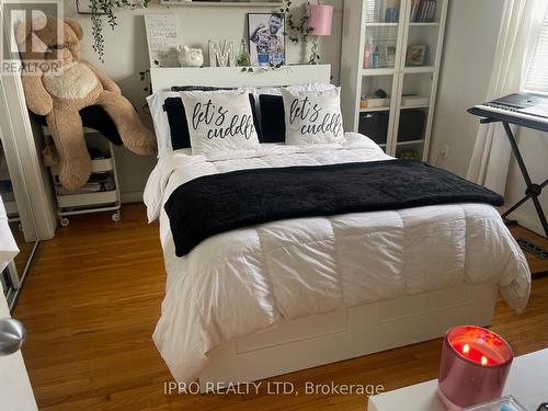 14 Brigham Court, Toronto, ON - Indoor Photo Showing Bedroom