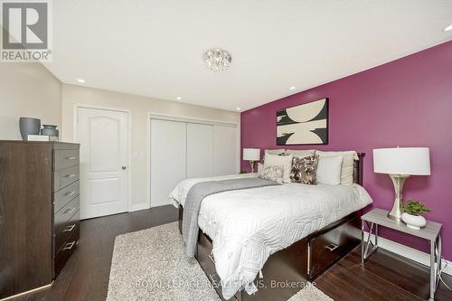 3965 Coachman Circle, Mississauga, ON - Indoor Photo Showing Bedroom