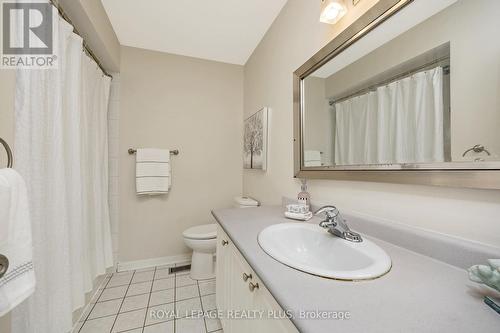 3965 Coachman Circle, Mississauga, ON - Indoor Photo Showing Bathroom