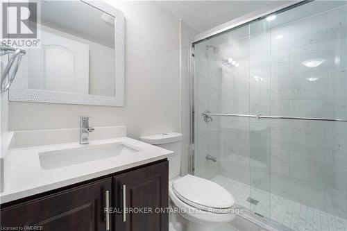 64 Florence Drive, Oakville, ON - Indoor Photo Showing Bathroom