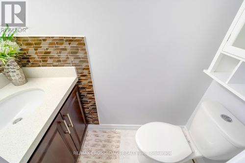 Ph104 - 90 Ling Road, Toronto, ON - Indoor Photo Showing Bathroom