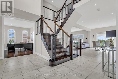 7 Stonesthrow Crescent, Uxbridge, ON - Indoor Photo Showing Other Room