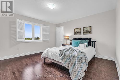 7 Stonesthrow Crescent, Uxbridge, ON - Indoor Photo Showing Bedroom