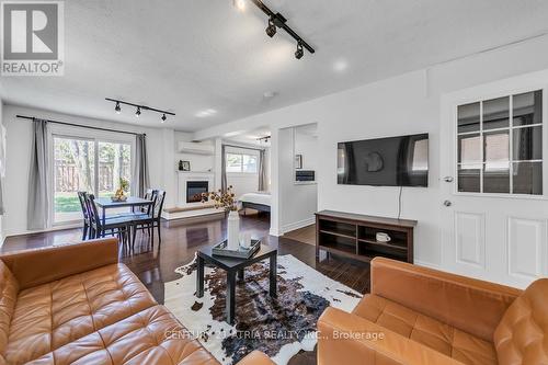 143 Silas Hill Drive, Toronto, ON - Indoor Photo Showing Living Room