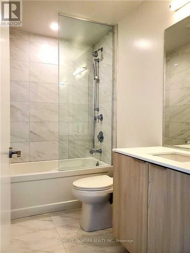 1302 - 15 Queens Quay E, Toronto, ON - Indoor Photo Showing Bathroom