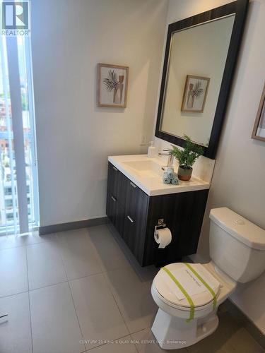 1206 - 80 Vanauley Street, Toronto, ON - Indoor Photo Showing Bathroom
