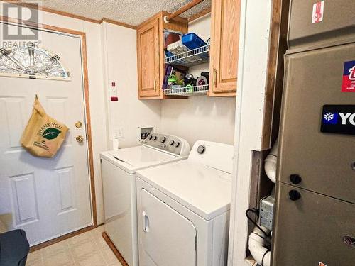 22-5455 Borden Place, Powell River, BC - Indoor Photo Showing Laundry Room